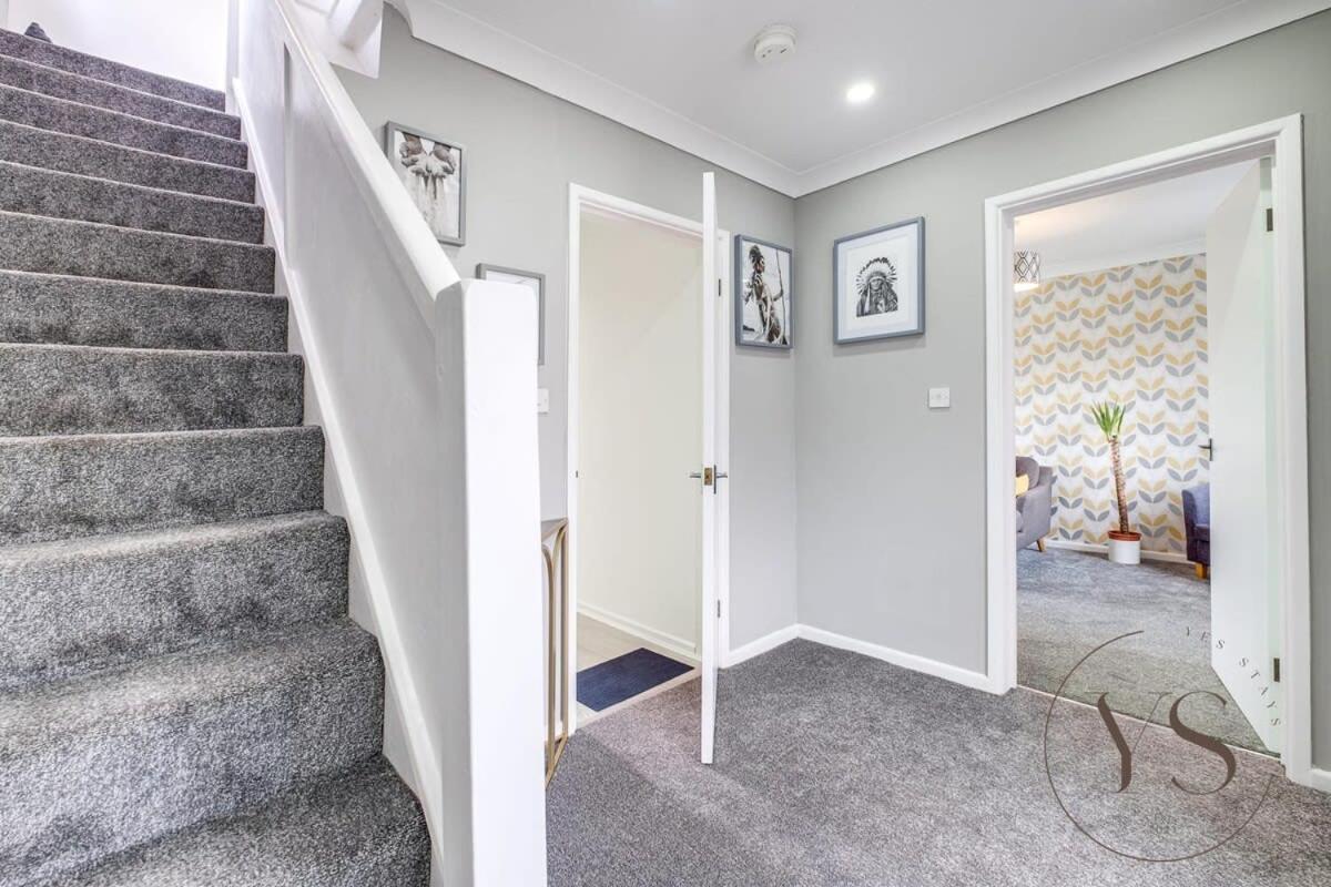 Stylish 3br - Beautiful Garden - Parking