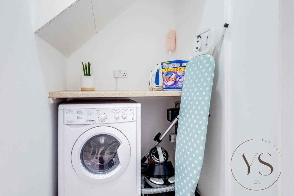 Stylish 3br - Beautiful Garden - Parking